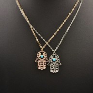 Cadenita dorada Mano de Buda