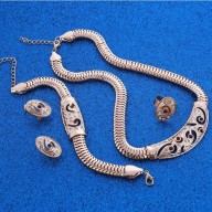 Conjunto 4 piezas Dorado