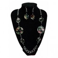 Juego de collar y aro floreado