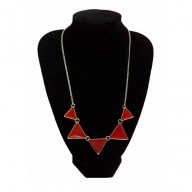 Collar triangular Rojo