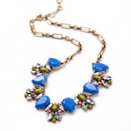 Collar dorado con piedras Turqueza y Verde