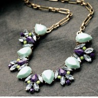 Collar dorado con piedras Celeste y Lila