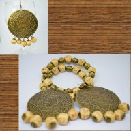 Pulseras con aros diseño de buda en madera