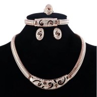 Conjunto 4 piezas Dorado