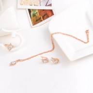 Conjunto de 3 piezas en color oro rosa